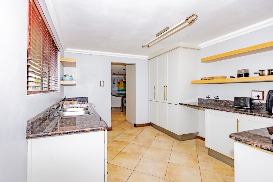 4 Bedroom Property for Sale in Haasendal Western Cape